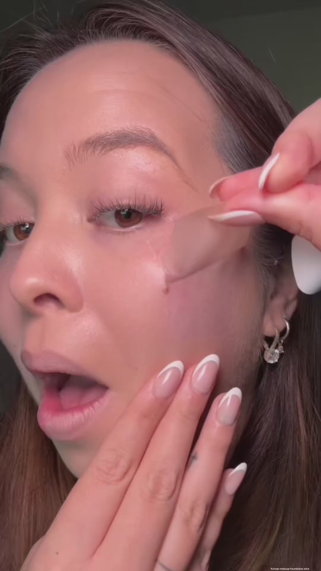 Elorel Treshly Magic Foundation Stick video